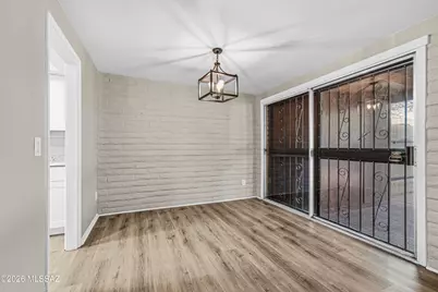 8300 N Mesquite Shadows Drive, Tucson, AZ 85704 - Photo 9