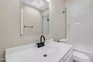 8300 N Mesquite Shadows Dr, Tucson, AZ 85704 - Photo 19