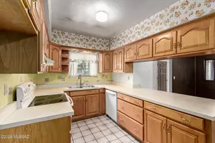 1952 W Brichta Dr, Tucson, AZ 85745 - Photo 13