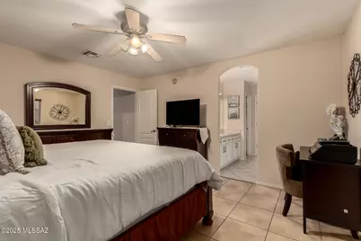 3270 Kennedy Parks Hills Place, Tucson, AZ 85713 - Photo 15
