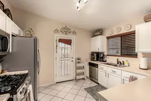 3270 Kennedy Parks Hills Pl, Tucson, AZ 85713 - Photo 11