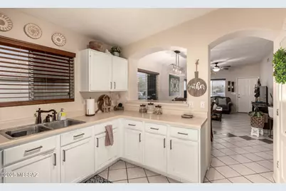3270 Kennedy Parks Hills Place, Tucson, AZ 85713 - Photo 13