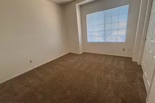 2570 N Dos Hombres Dr, Tucson, AZ 85715 - Photo 9