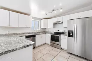 6042 E 33rd St, Tucson, AZ 85711 - Photo 21