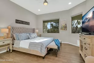 13121 N Humphreys Peak Dr, Oro Valley, AZ 85755 - Photo 15