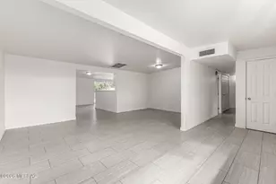 7259 E Eastview Dr, Tucson, AZ 85710 - Photo 3