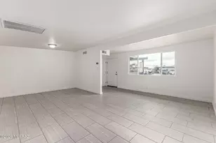 7259 E Eastview Dr, Tucson, AZ 85710 - Photo 7