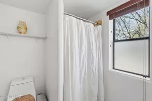 1951 E Greenlee Rd, Tucson, AZ 85719 - Photo 31