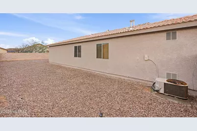 5556 S Desert Redbud Drive, Tucson, AZ 85757 - Photo 9