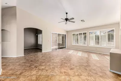 1860 E Purple Martin Lane, Green Valley, AZ 85614 - Photo 11