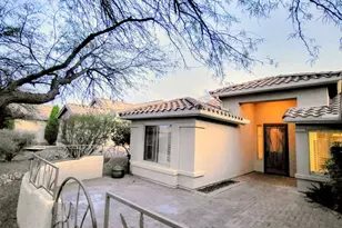 1860 E Purple Martin Ln, Green Valley, AZ 85614 - Photo 7