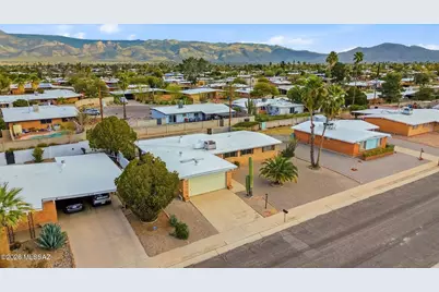 8711 E Appomattox Street, Tucson, AZ 85710 - Photo 3