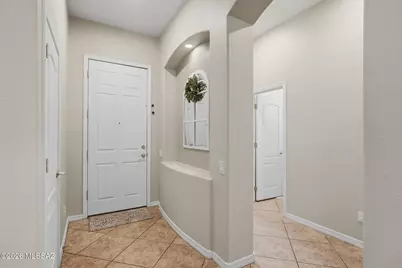 998 W Waxleaf Place, Oro Valley, AZ 85755 - Photo 3