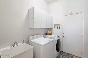 998 W Waxleaf Pl, Oro Valley, AZ 85755 - Photo 25