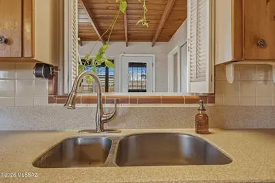 2932 N Dodge Boulevard, Tucson, AZ 85716 - Photo 11