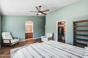 821 N Silverleaf Oak Pl, Tucson, AZ 85710 - Photo 25