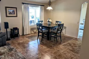 38135 S Rolling Hills Dr, Tucson, AZ 85739 - Photo 11