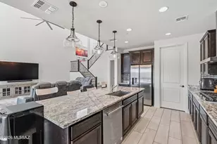 13316 E Librada Leon Wy, Tucson, AZ 85747 - Photo 9