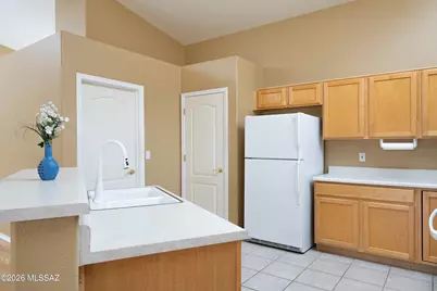 9172 N Treasure Mountain Drive, Tucson, AZ 85742 - Photo 9