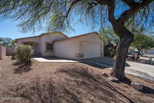8685 S Desert Dove Dr, Tucson, AZ 85747 - Photo 3