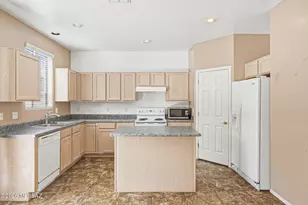 93 W Camino Presidio Quemado, Sahuarita, AZ 85629 - Photo 19