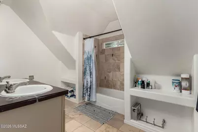 744 E Adams Street, Tucson, AZ 85719 - Photo 19