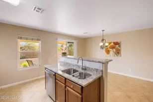 4266 E Wading Pond Dr, Tucson, AZ 85712 - Photo 17