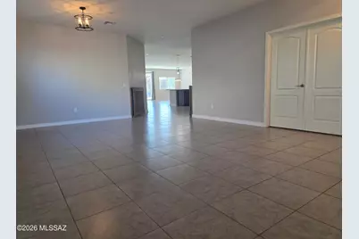 5549 W Jade Rock Place, Tucson, AZ 85742 - Photo 5