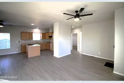 6170 N Orange Tree Lane, Tucson, AZ 85741 - Photo 5