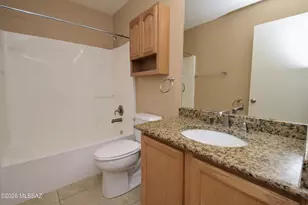 10979 N Double Eagle Ct, Oro Valley, AZ 85737 - Photo 17