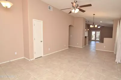 10979 N Double Eagle Court, Oro Valley, AZ 85737 - Photo 5