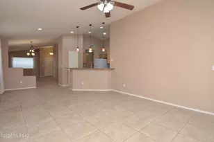 10979 N Double Eagle Ct, Oro Valley, AZ 85737 - Photo 11