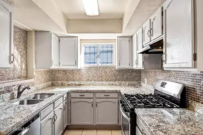 3249 E 25th Street, Tucson, AZ 85713 - Photo 3