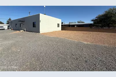 3619 E Felix Boulevard #1, Tucson, AZ 85706 - Photo 13
