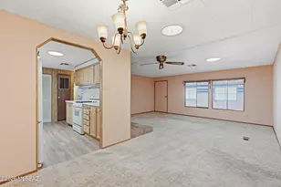 269 W Mora Dr, Green Valley, AZ 85614 - Photo 9