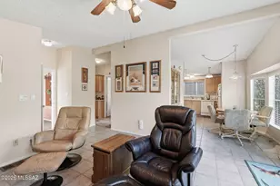 266 W Pinon Dr, Green Valley, AZ 85614 - Photo 11