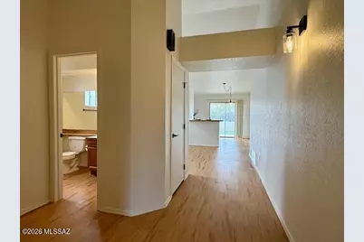 8141 N Streamside Avenue, Tucson, AZ 85741 - Photo 7