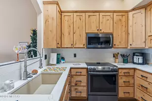 2541 S Pecan Valley Pl, Green Valley, AZ 85614 - Photo 21