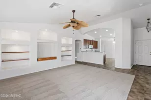 881 N Desert Deer Pass, Green Valley, AZ 85614 - Photo 9
