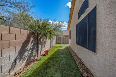 8698 N Joanna Drive, Tucson, AZ 85742 - Photo 35