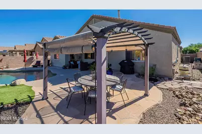 8133 N High Branch Drive, Tucson, AZ 85743 - Photo 5