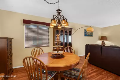 8427 E Foursome Lane, Tucson, AZ 85710 - Photo 11