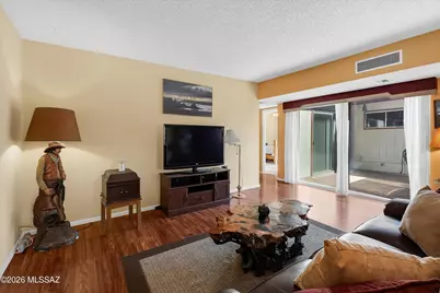 8427 E Foursome Lane, Tucson, AZ 85710 - Photo 9