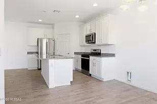 9785 E Copper Glance Trl, Tucson, AZ 85747 - Photo 19