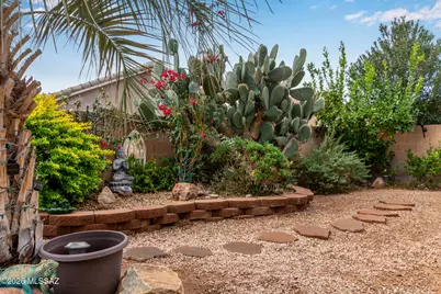 565 W Calle Media Luz, Sahuarita, AZ 85629 - Photo 31
