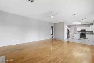 11341 N Canada Creek Dr, Tucson, AZ 85737 - Photo 9