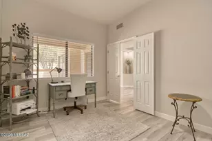 1184 E Camino Diestro, Oro Valley, AZ 85704 - Photo 27