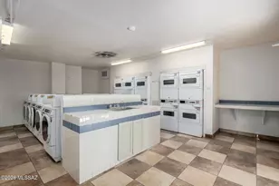 1810 E Blacklidge Dr, Tucson, AZ 85719 - Photo 25