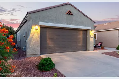 204 W Calle Media Luz, Sahuarita, AZ 85629 - Photo 3