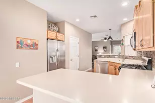 204 W Calle Media Luz, Sahuarita, AZ 85629 - Photo 17